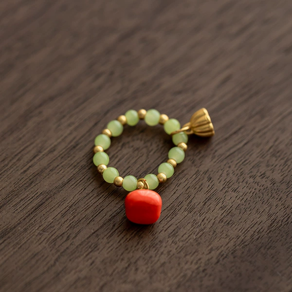 Lotus persimmon (suitable for bowls)
