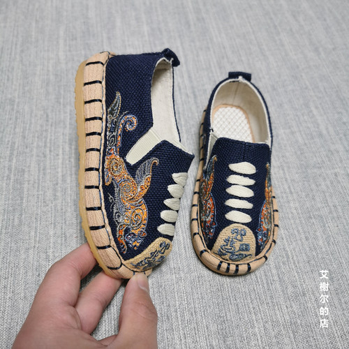 Chinese style boys' shoes retro low-top slip-on canvas shoes Yunnan Korean version anime girls breathable toddler shoes