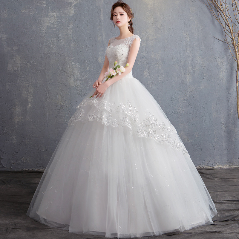 Nuevo vestido de novia 2026 para novias, corte ajustado, estilo princesa con cola, vestido nupcial de ensueño con cuello en V estilo Hepburn hasta el suelo. image 4