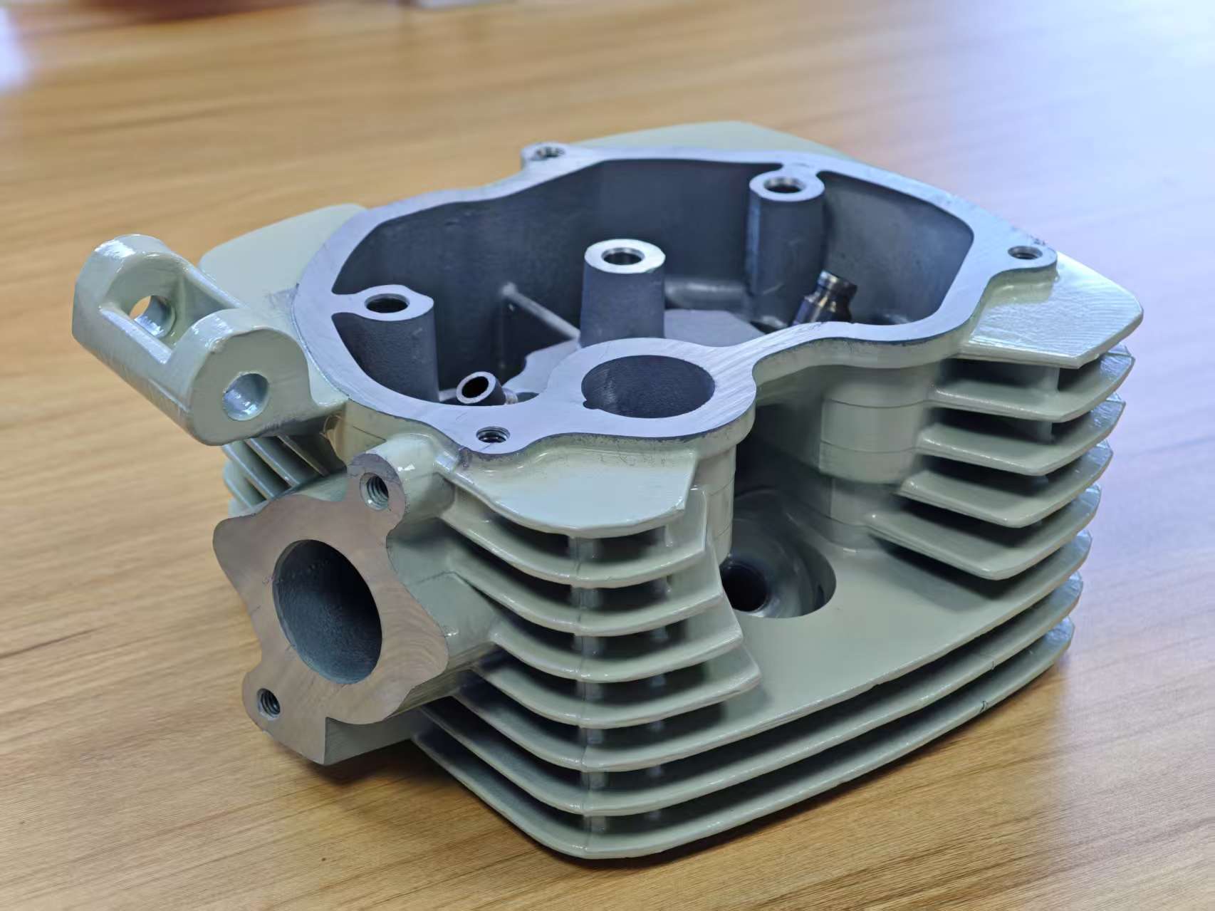 Motorcycle Accessories Cylinder Head Assembly Cg200 Single Cylinder Head Multi-Color Shot Blasting Cylinder Head Painted Cylinder Head