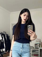 日本のレトロなネイビーブルーのツイスト半袖セーター女性のための夏ソフトワックスのような怠惰なカレッジスタイルのボトムシャツ薄いトップ