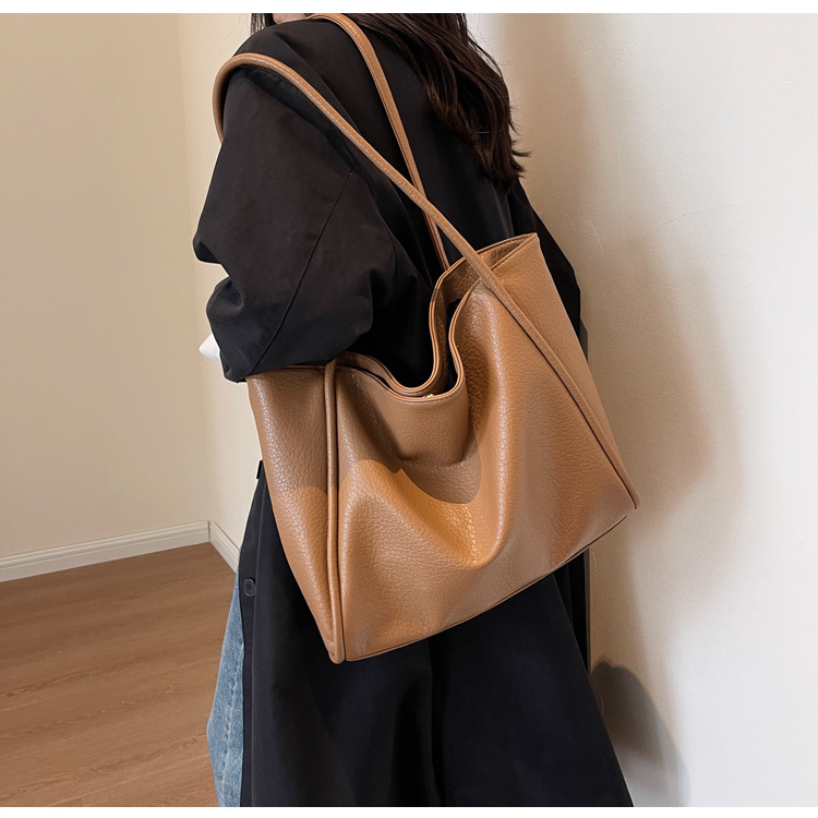 Premium Women's Shoulder Bag Large Capacity Commuter Tote Bag_voghion.com