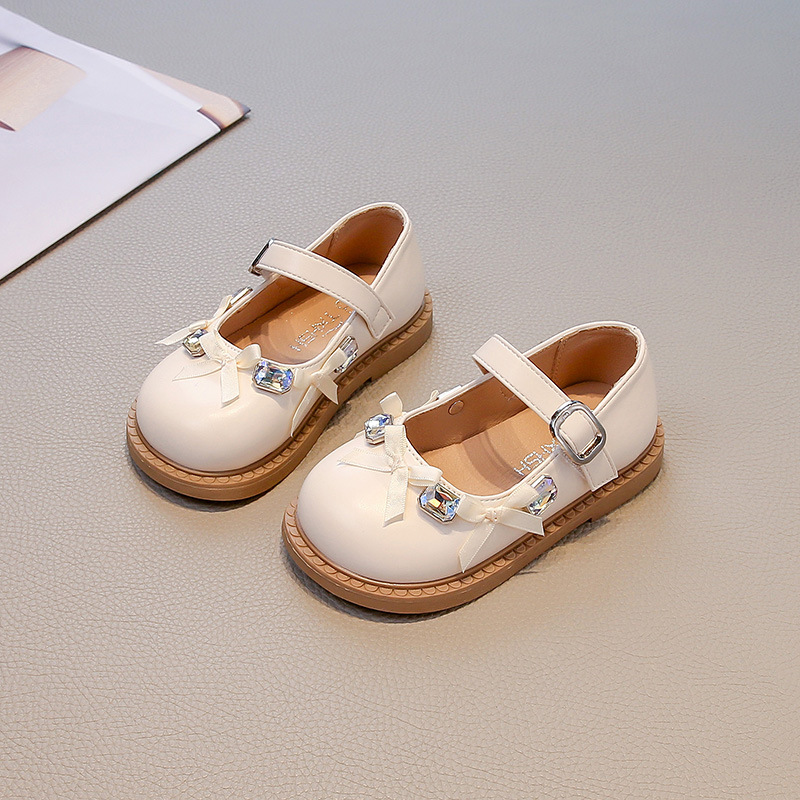 Zapatos de cuero de niñas primavera y otoño nuevos zapatos coreanos de princesa de arco de niñas con suela suave de diamante de moda zapatos de baile