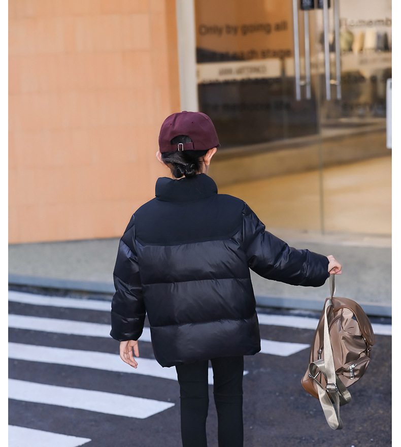 Çocuk giyimi için 2023 yeni siyah altın kuş tüyü ceket, erkek kızların kış sıcaklığı, kalınlaştırılmış orta ve_voghion.com