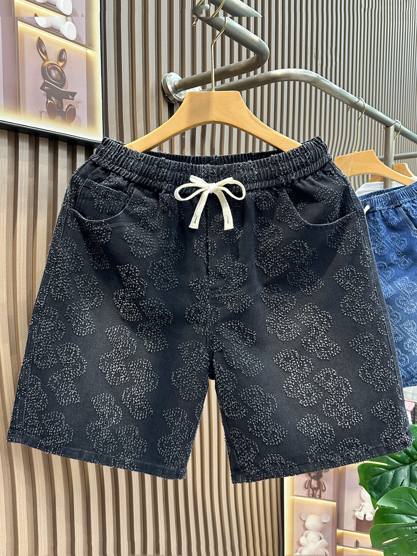 European Luxury Men's Jacquard Denim Shorts High End Summer Fashion Casual Beach Wear Five Point Straight Leg Pants_mkmklike.com