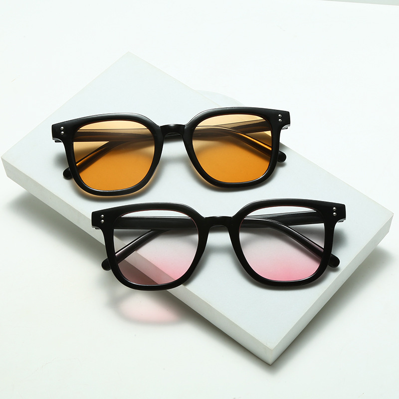 New Korean Style European and American Unisex Studded Sunglasses, Square Frame Trendy Sunglasses Wholesale 4 New Korean Style European and American Unisex Studded Sunglasses, Square Frame Trendy Sunglasses Wholesale 4
