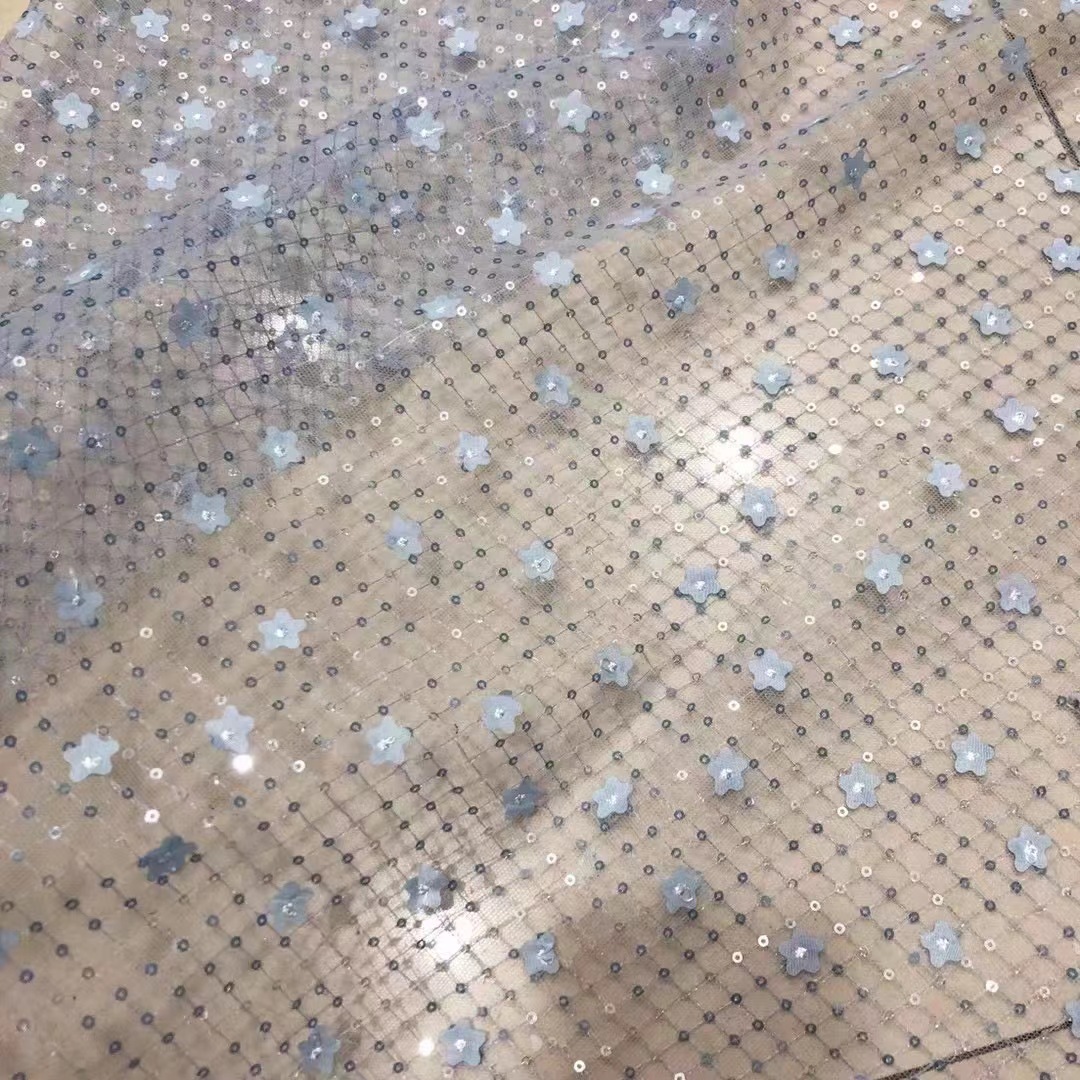 新品メッシュスパンコール刺繍生地立体梅花玩具人形子供服ワンピースレース刺繍生地