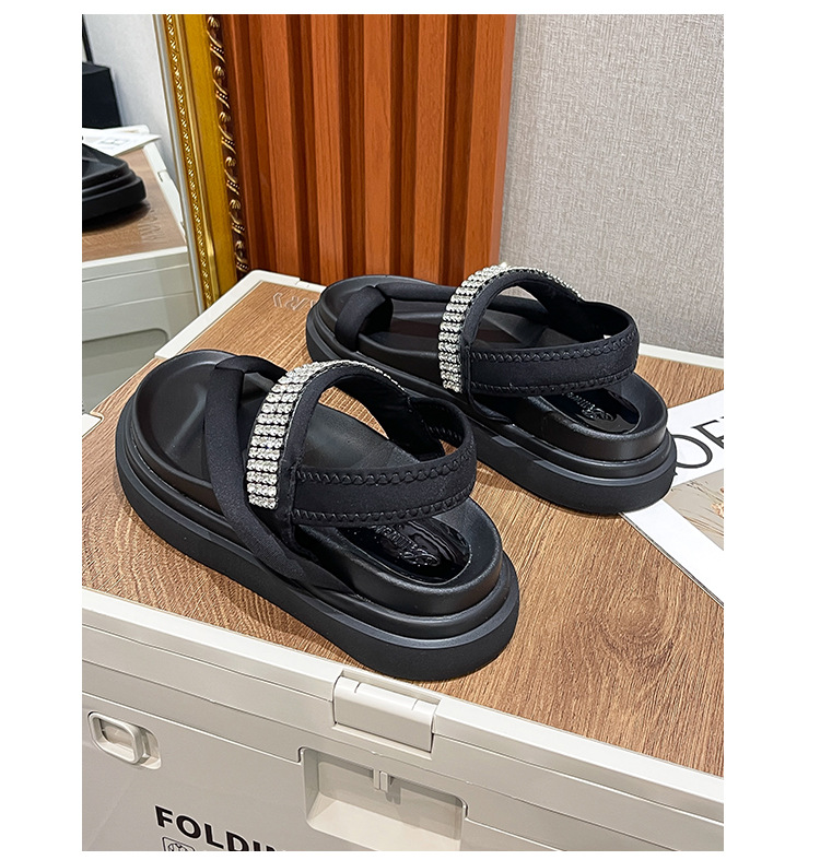 Station européenne 2024 été semelle épaisse croix bande élastique sandales femmes strass pince orteil chaussures romaines vacances chaussures de plage tendance_voghion.com