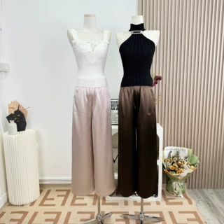 实拍新品2026光泽直筒阔腿裤女春夏休闲长裤子垂感裤子女夏