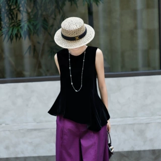 2026年夏季新款篙级感真丝丝绒立体裁剪收腰显瘦不规则下摆上衣女
