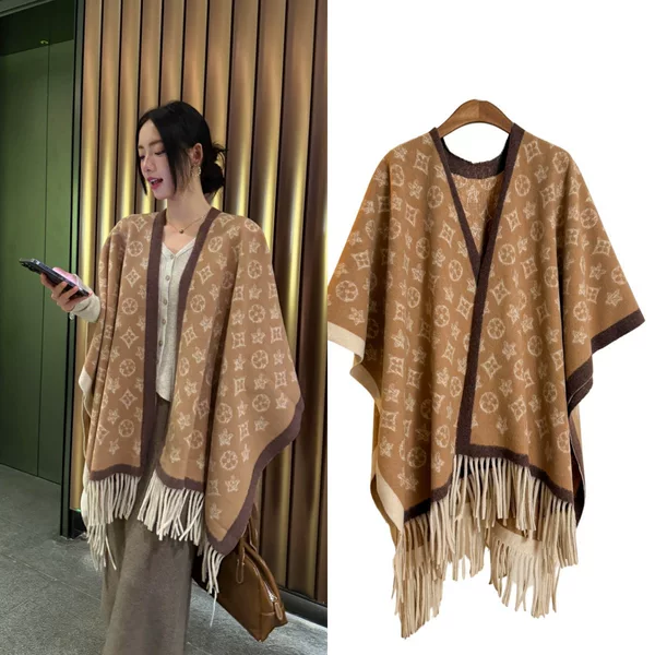 Autumn and Winter European and American Style Light Luxury High-End Shawl for Women, Suitable for Travel and Photography, Long Split Design, Warm Cashmere Cape