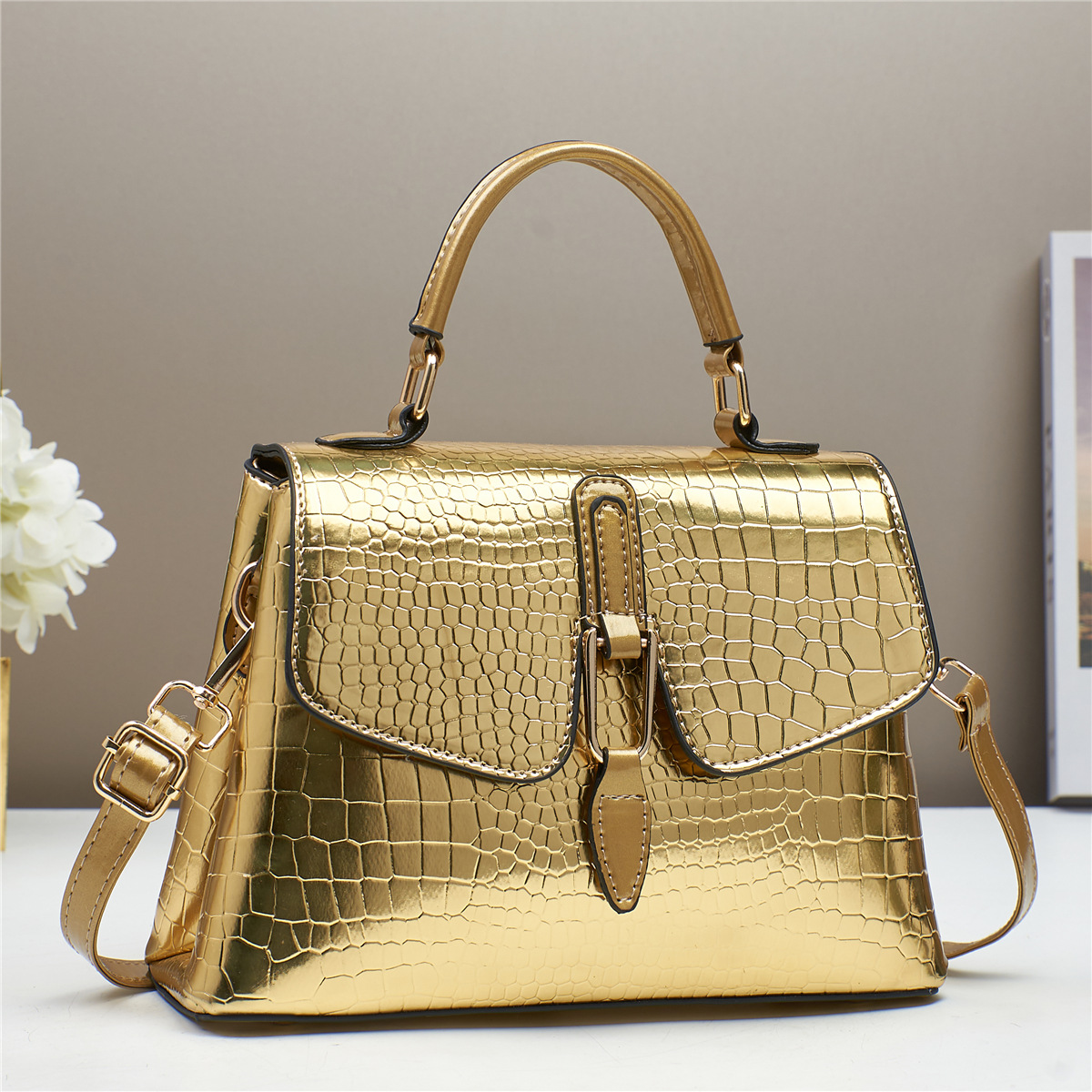 Nuevo bolso de moda coreano damas primavera y verano mochila bolso de mano temperamento bolso de mujer bolso de hombro universal damas