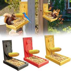 亚马逊爆款Proud Men Squirrel Feeder 木制小松鼠野生鸟类喂食器