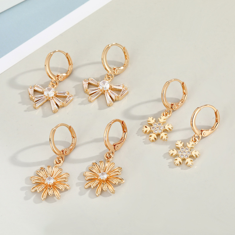 Korean Diamond-studded Zircon Flower Earring display picture 1