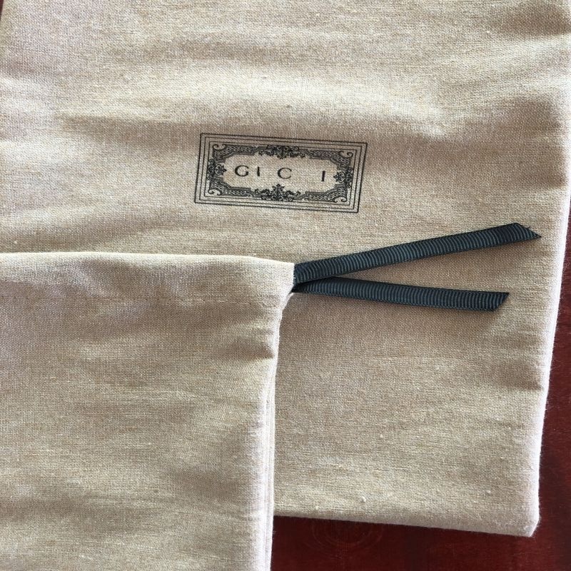 Suministro directo de fábrica bolsa de algodón albaricoque G zapatos caseros embalaje bolsa de polvo negro plana con cordón bolsa de embalaje personalizable