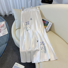 国风花卉印花缎面半身裙2026夏高腰垂感顺滑时尚显瘦遮胯百搭长裙