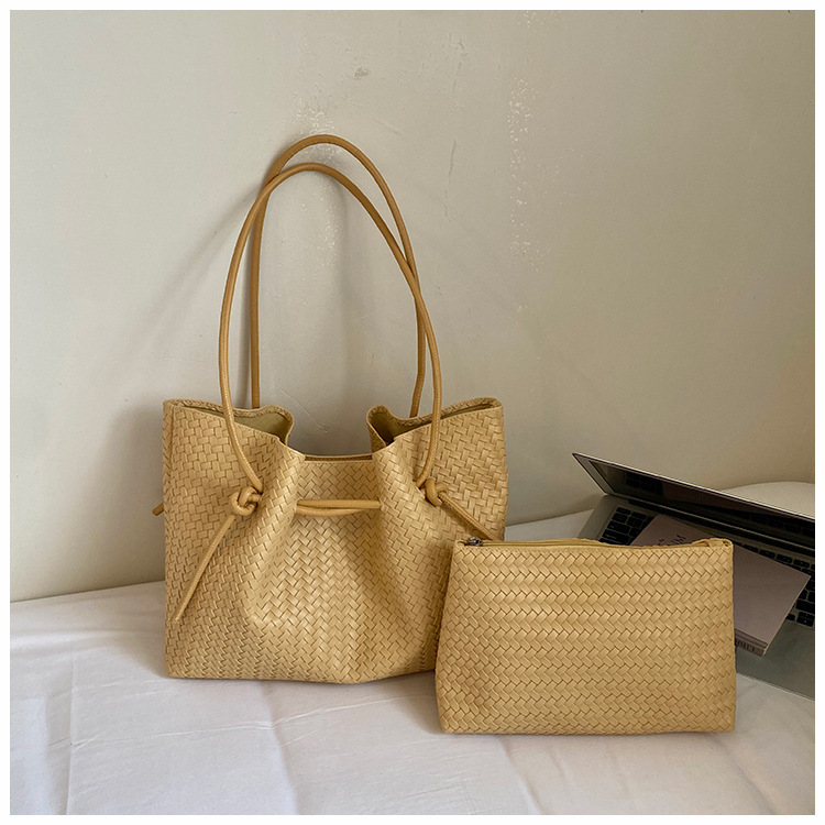 Bolsa de tejido de gran capacidad para mujeres 2026 verano nuevo estilo coreano de moda bolso de hombro de brazo de viaje bolsa de ocio