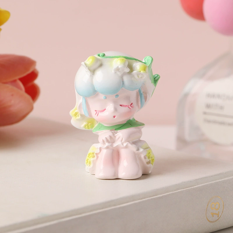 Новые жизненные девушки слепые коробки на рабочем столе милые творческие девушки