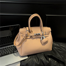 �߼���Ůʿ�����2025�����¿�r������������μ���ٴ�б���