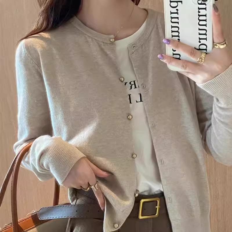 秋の女性向けの新しい万能な雰囲気のニットカーディガン、秋のセータージャケット、初秋の薄手の長袖トップス|undefined