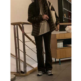 现 2025秋季新款韩国设计师复古洋气修身加绒xian瘦微喇休闲裤