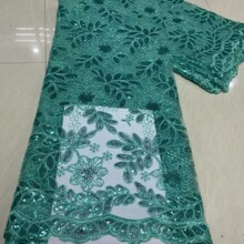 �����Ж|���޾W����Ƭ�K���̽�Ů�b���϶Y���B�¹���