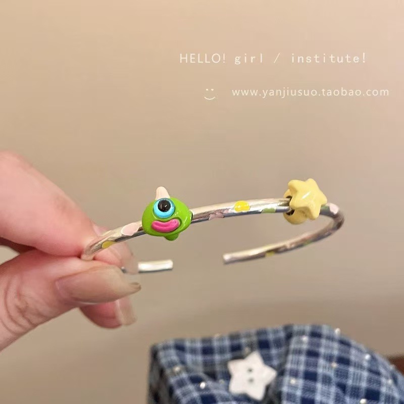 초록색 꼬마 괴물 팔찌
