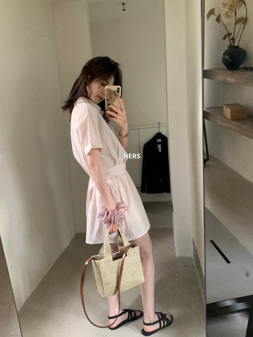 Bộ hai mảnh áo sơ mi ngắn phối quần short cạp chun nữ — xám đậm, màu hồng chi tiết 18