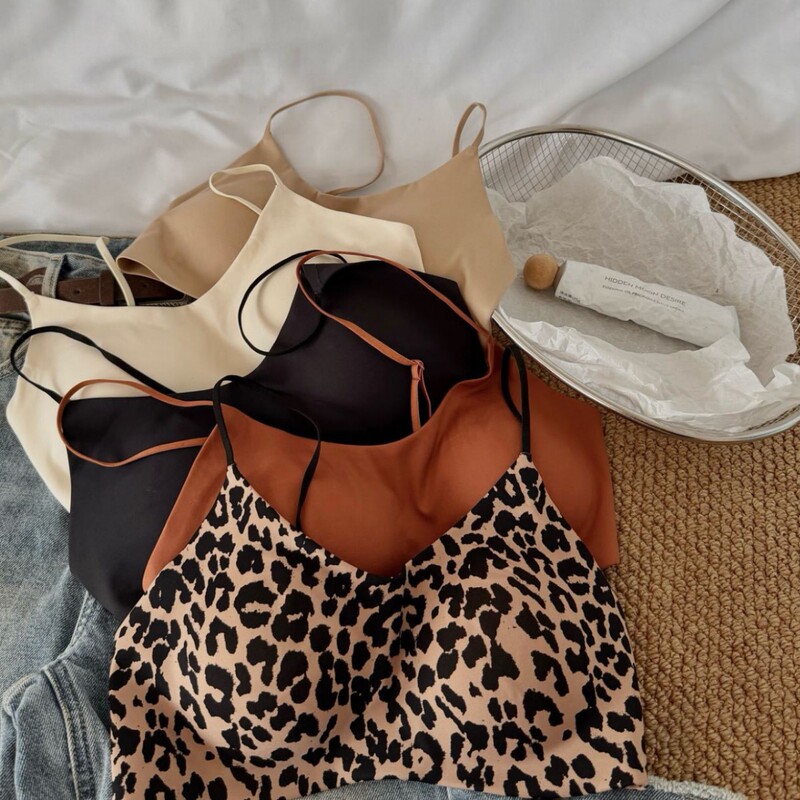 French-Style Romantic Seamless Lingerie for Women, 2026 Spring/Summer New Collection, Thin Strap Backless Invisible Two-Way Wear Beautiful Back Bra French-Style Romantic Seamless Lingerie for Women, 2026 Spring/Summer New Collection, Thin Strap Backless Invisible Two-Way Wear Beautiful Back Bra