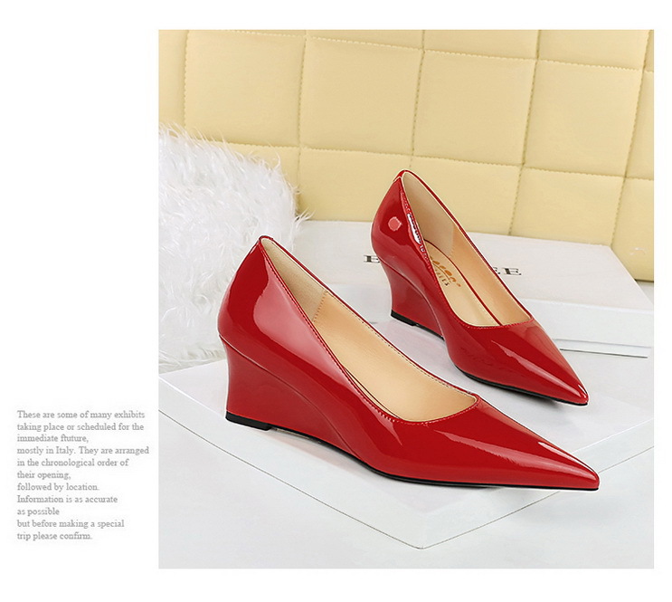 Spitze Damen High Heels Aus Lackleder Als Elegante Abendschuhe_voghion.com