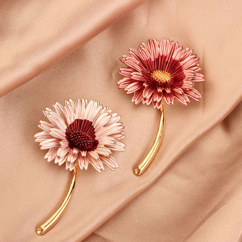 22g Weight Brooches Classification 1 Piece Quantity Holiday, Tea Party Occasion Alloy Material Flower Pattern All Seasons Season Unisex Gender Simple Style Style Simple Style Pin Flower Alloy Unisex Brooches 1 Piece 11