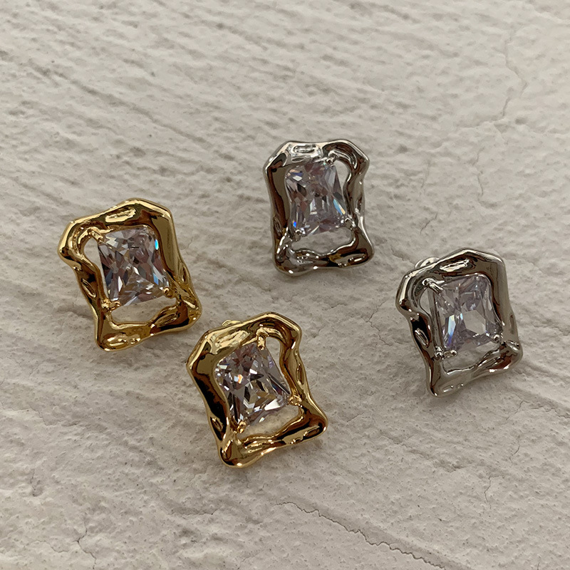 17g Weight Gold Plated Plating Material 1 Pair Retro Geometric Plating Inlay Brass Zircon Gold Plated Ear Studs