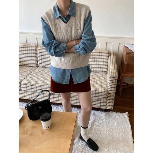 3th Morning Layering Rule V-neck Small Logo Cable Knit Vest Top Versatile ZY