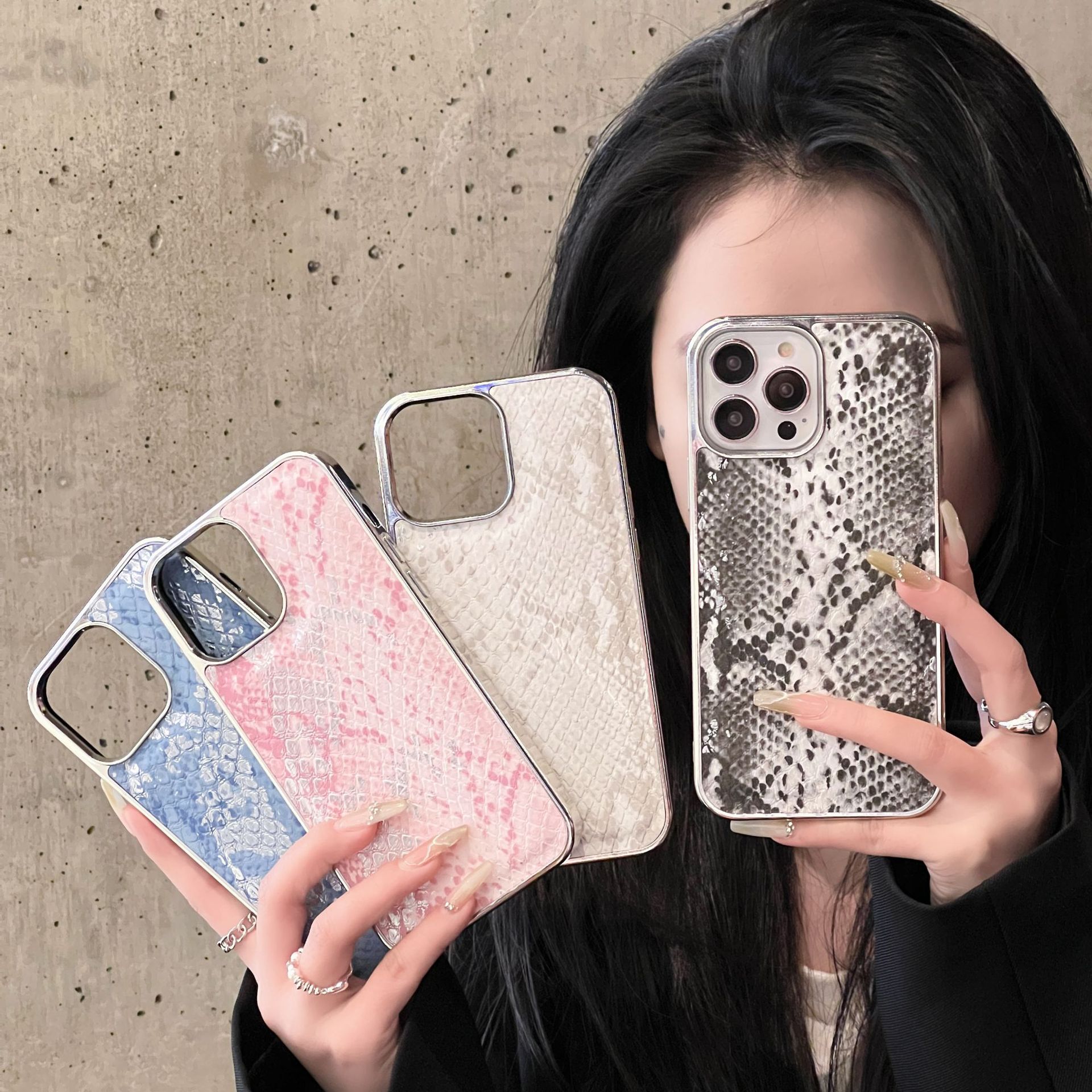 New Snakeskin Pattern iPhone16Pro Electroplated All-inclusive Protective Case for iPhone14 Phone Luxury Case