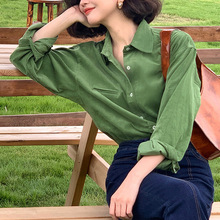 港风复古绿色灯芯绒衬衫秋季女装2022年新款衬衣设计感小众上衣