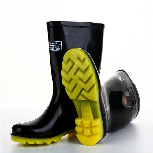 New casual mid-calf rain boots for women, black, soft plastic, anti-slip, comfortable, durable women's rain shoes
