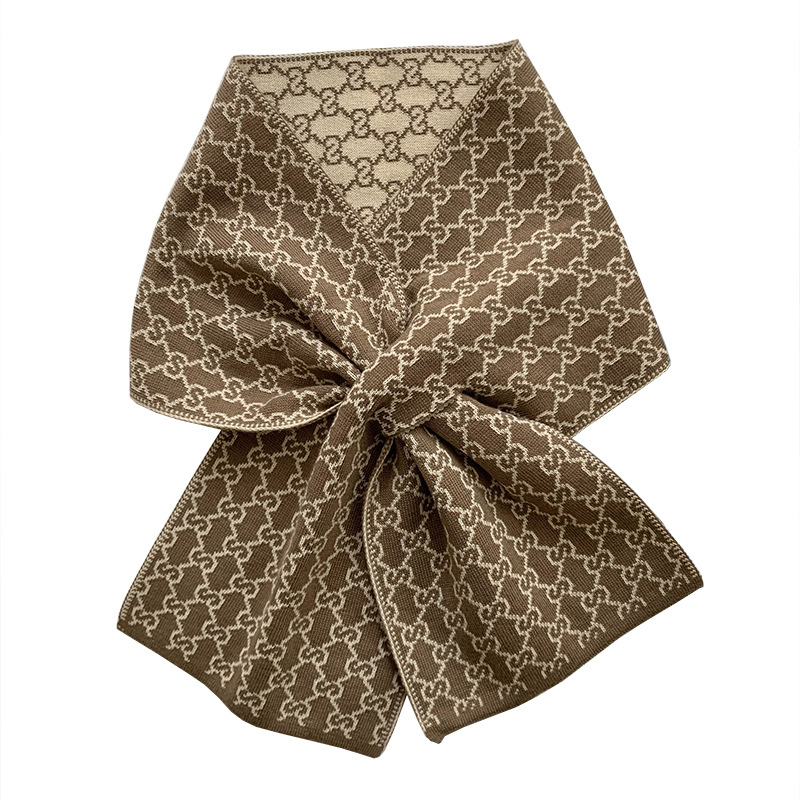Cuello de invierno caliente nuevo alto estilo de protección de cuello versátil toallas cruzadas letras de marea bufandas de lujo ligeras bufandas de decoración caliente