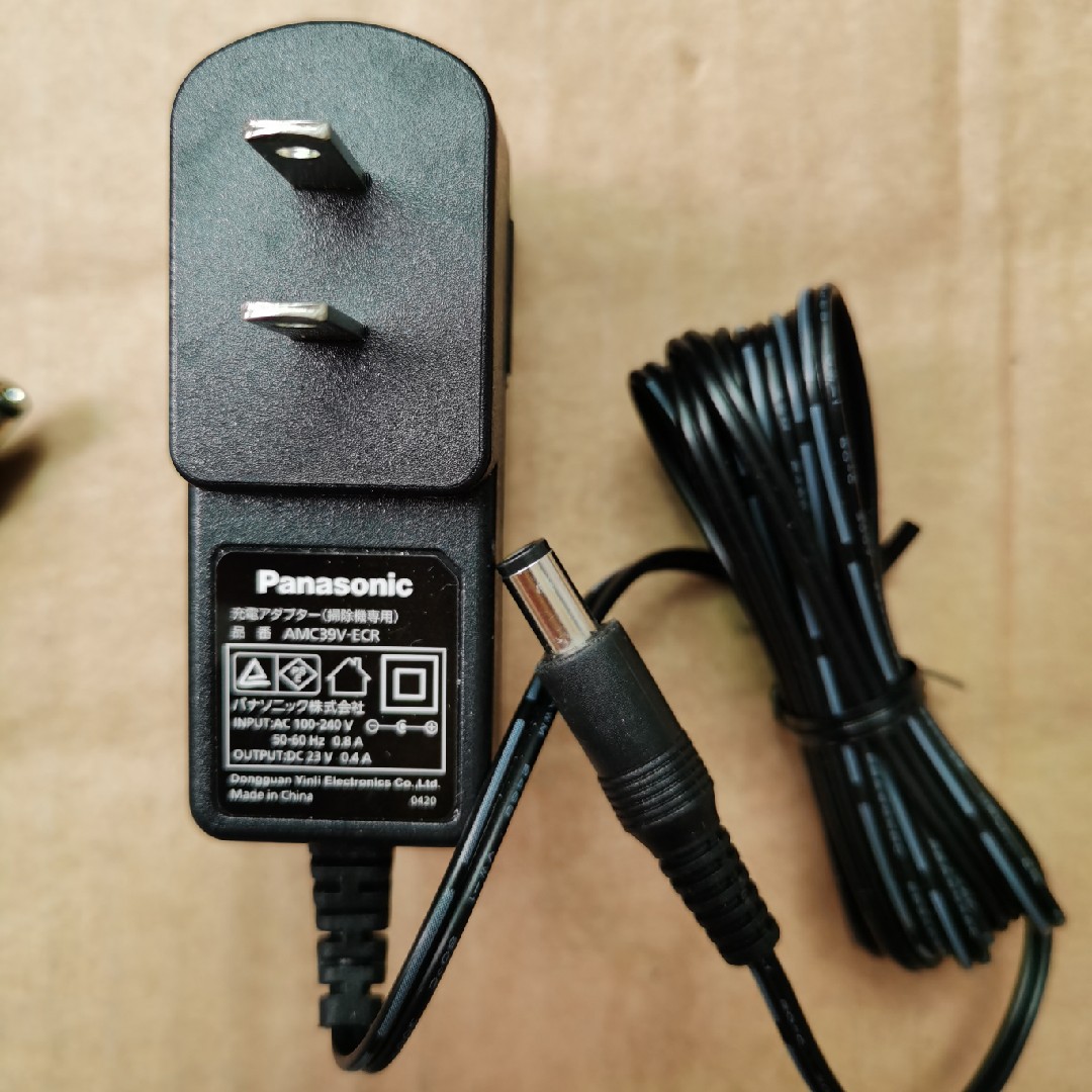 原装松下手持无线吸尘器充电源适配器线头配件23V0.4A AMC39V-ECY