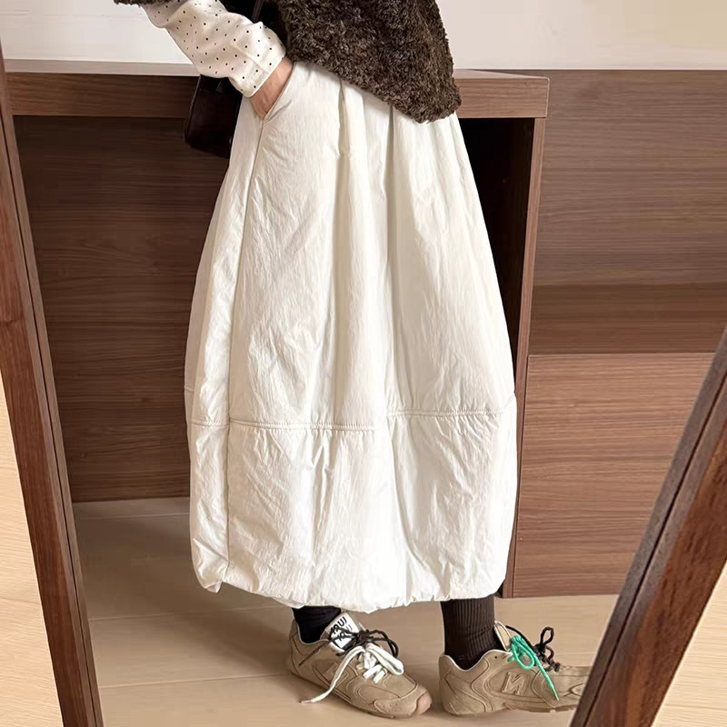Korean Style Casual Quilted Warm Floral Bud Skirt for Women, Winter Wear, Elastic Waist, Hip-Covering, Versatile Mid-Length A-Line Skirt Korean Style Casual Quilted Warm Floral Bud Skirt for Women, Winter Wear, Elastic Waist, Hip-Covering, Versatile Mid-Length A-Line Skirt