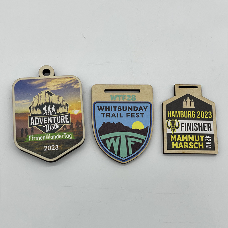 Suministro de fábrica moderna simple etiqueta de madera uv etiqueta de madera simple grabado láser etiqueta de madera al por mayor