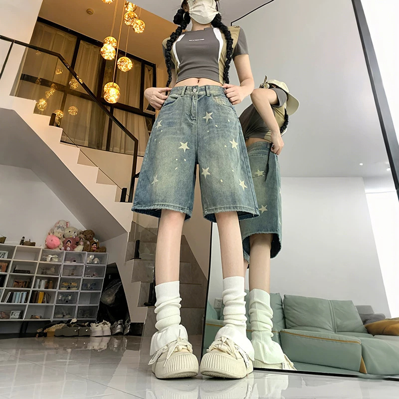 Vintage Straight-Leg Star Denim Shorts for Women, Summer High-Waisted Loose Plus-Size Slimming Wide-Leg Knee-Length Shorts Vintage Straight-Leg Star Denim Shorts for Women, Summer High-Waisted Loose Plus-Size Slimming Wide-Leg Knee-Length Shorts