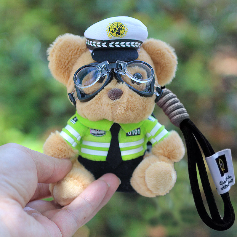 Policía bombero oso muñeca celebridad de Internet caballo de hierro muñeca coche de peluche policía de tránsito colgante oso de peluche llavero lindo
