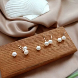 金属工艺品;钥匙扣及钥匙扣配件;商务礼品套装