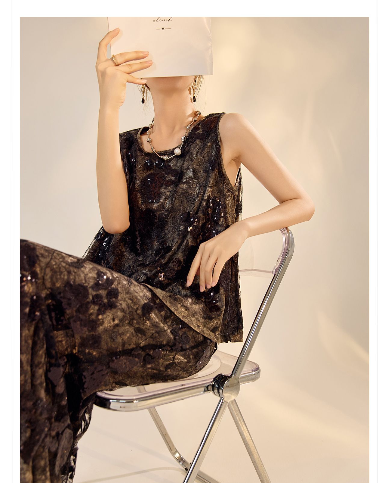 Bộ vest nữ phong cách Trung Quốc mới mùa hè 2026, thêu sequin, chân váy ngắn và áo vest — Chân váy màu trắng be, Chân váy đen cao cấp, Gilê đen cao cấp, Gi lê màu trắng be chi tiết 17