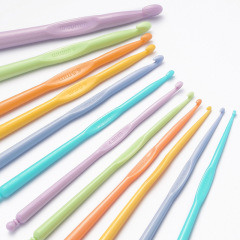キャンディー色のプラスチックかぎ針毛糸編みツールセーター針手作りdiyバッグ靴部品シングルフック針