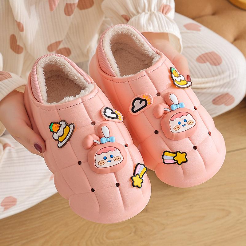 Pareja de invierno Zapatillas de algodón bolsa de mujer talón forrado de lana cálido hogar peludo dibujos animados impermeable slip-on zapatos de algodón de suela gruesa hombres