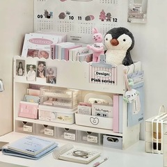 デスクの棚のデスクの収納棚の学生はデスクの事務室の机の上で大きい本棚の寮の化粧品を学んで整理します。