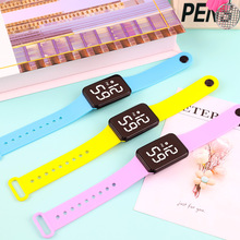 新款触摸Y1彩虹色LED电子表大屏白灯显示简约男女学生方形手表