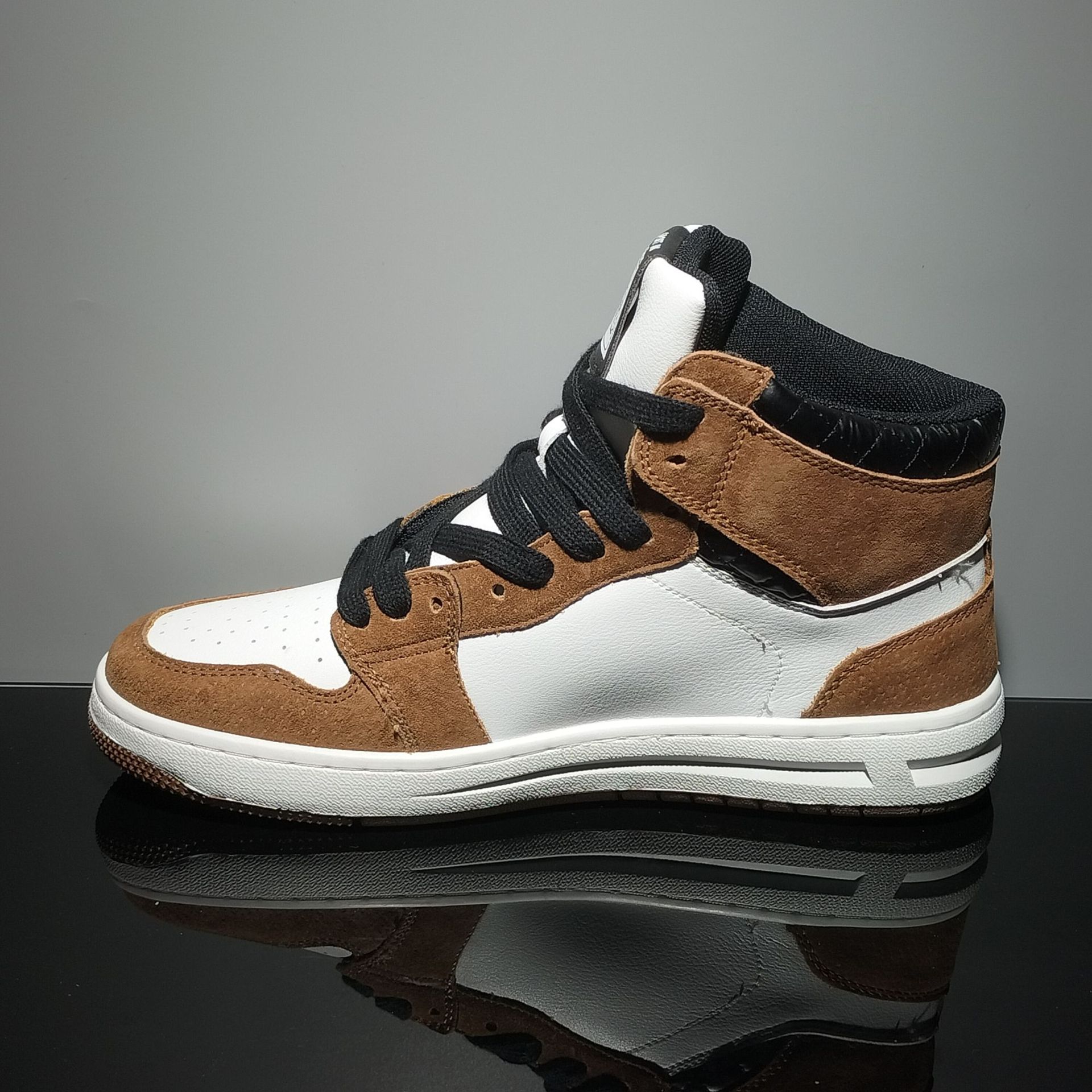 Tênis de skate de cano alto em couro legítimo masculino retro_voghion.com