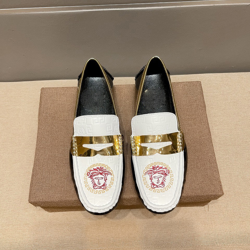 Zapatos Doudou para hombre 2024 verano nuevo estilo zapatos de hombre de suela blanda punta redonda conducción antideslizante zapatos de cuero casuales zapatos perezosos de un pie